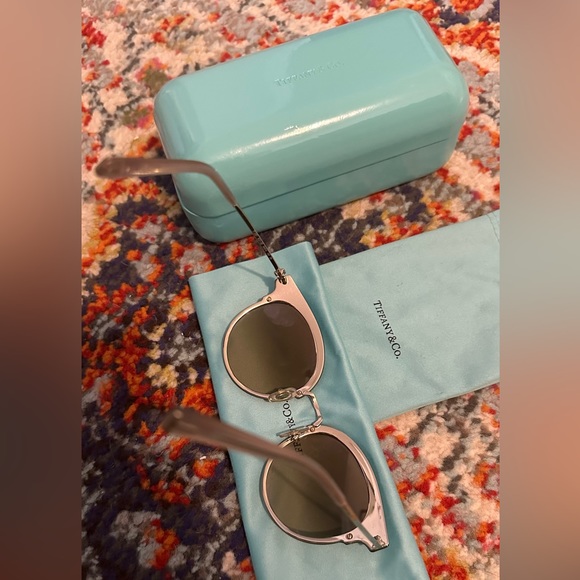 Tiffany & Co TF 3061 Sunglasses - Picture 4 of 4